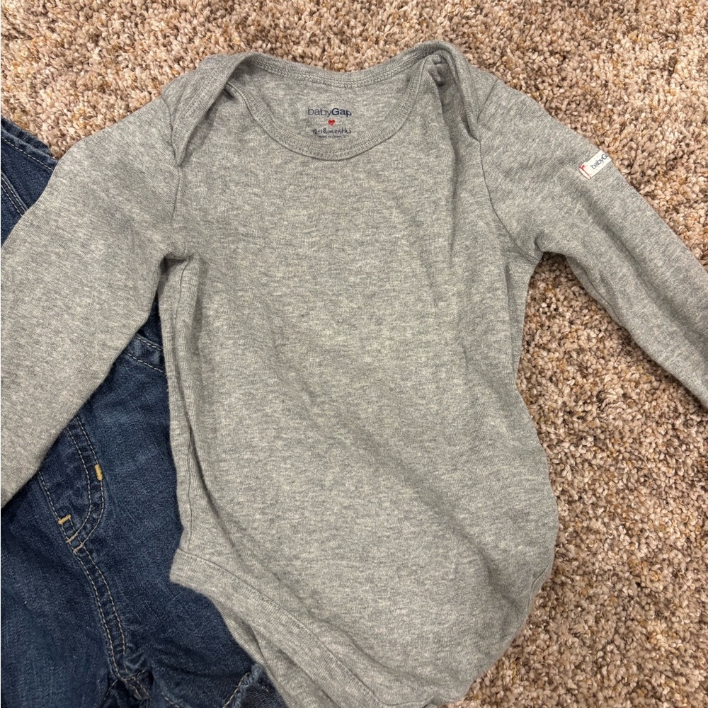 GAP 12-18 month bundle - Picture 9 of 12